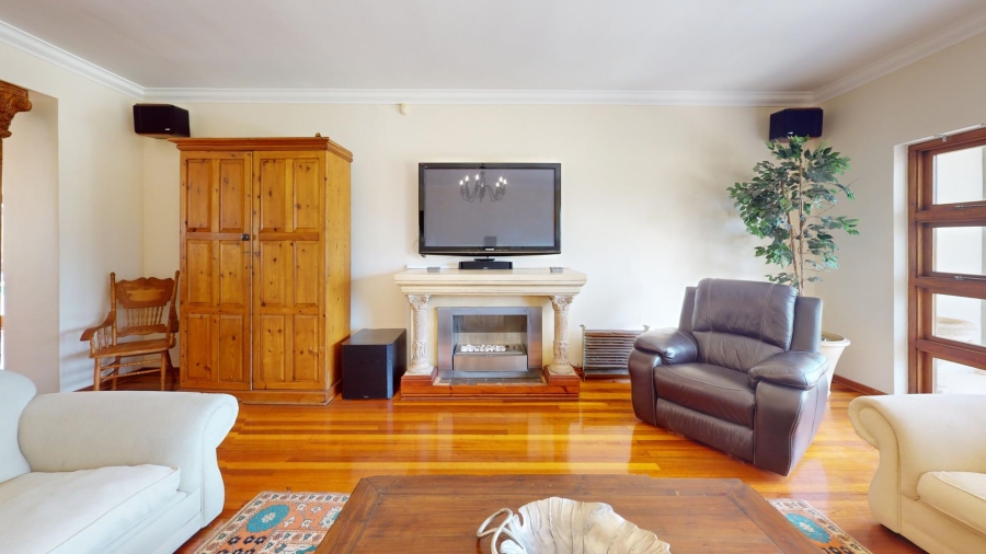6 Bedroom Property for Sale in Walmer Heights Eastern Cape